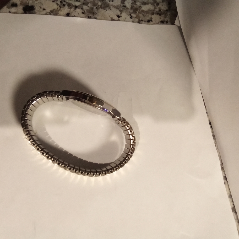 Watch - Picture 2 of 4